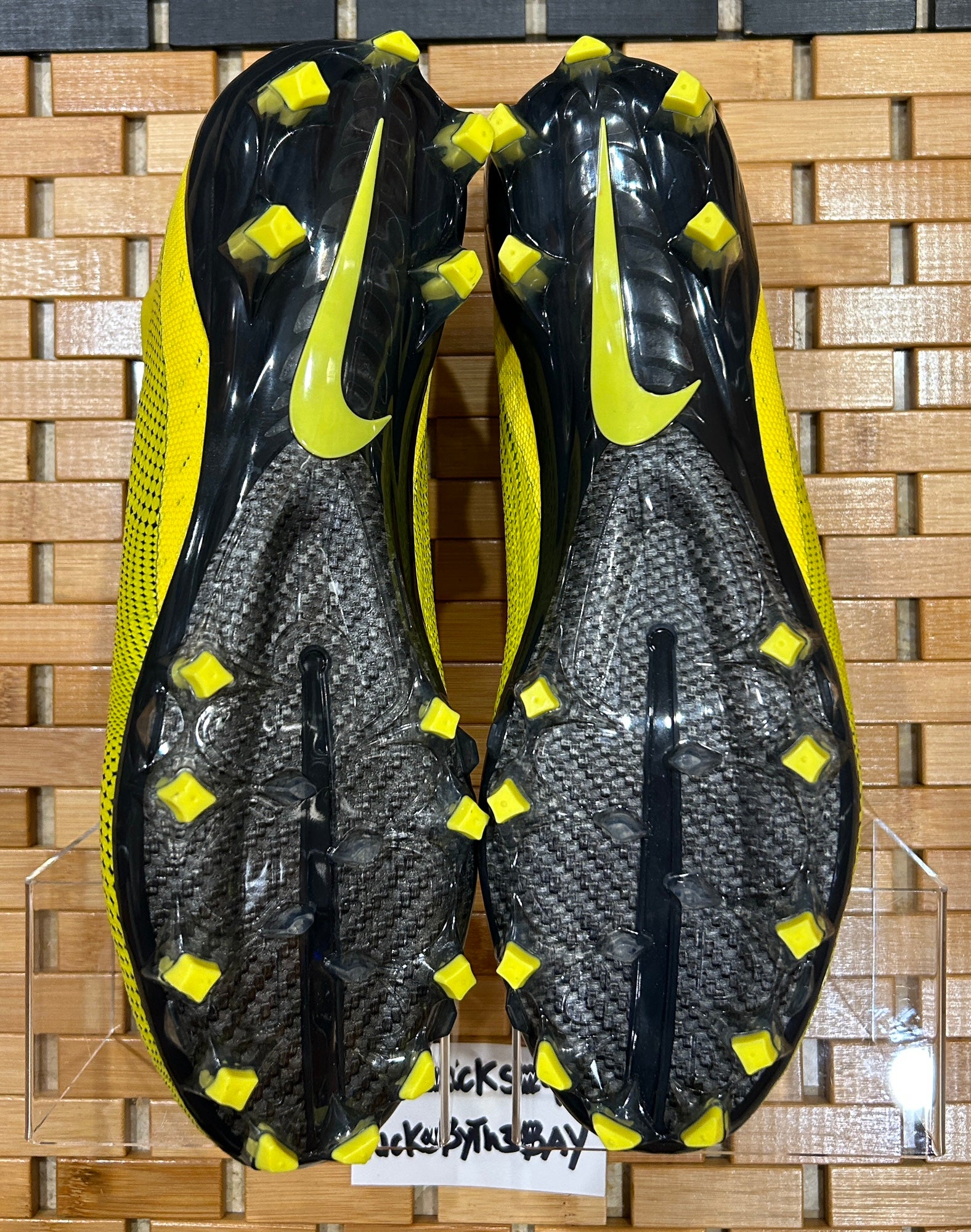 Size 10.5 Nike Vapor Untouchable Pro 3 Football Cleats Yellow 917165-701 - NEW Nike Vapor Untouchable Pro 3 Football Cleats Yellow 917165  main image 2