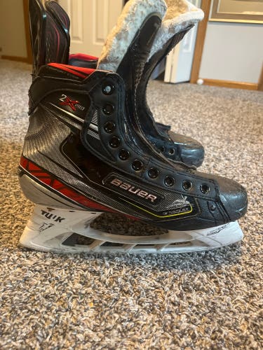 Used Bauer Wide Width Pro Stock Size 8 Vapor 2X Pro Hockey Skates