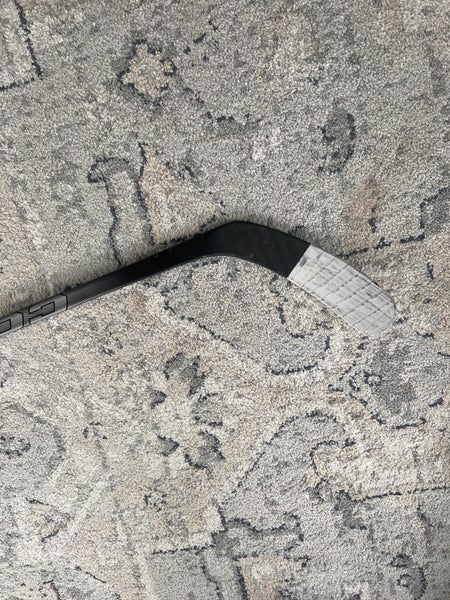 Senior Used Right Handed CCM Ribcor 86K Hockey Stick P29