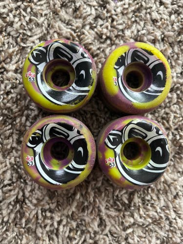 53mm Pig Swirl Skateboard Wheels