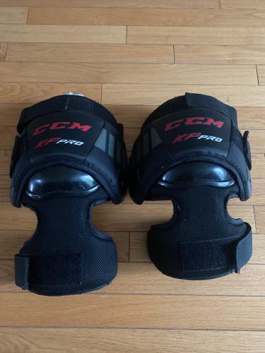 Used Ccm KP Pro knee pads