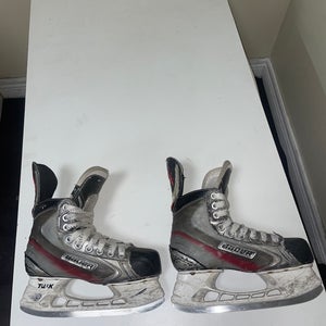 Bauer Vapor X7.0 Hockey Skates Size 3 (used)