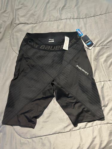 Bauer Compression Core 2.0 Shorts Mens XL