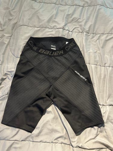 Bauer Compression Core 2.0 Shorts Size Large