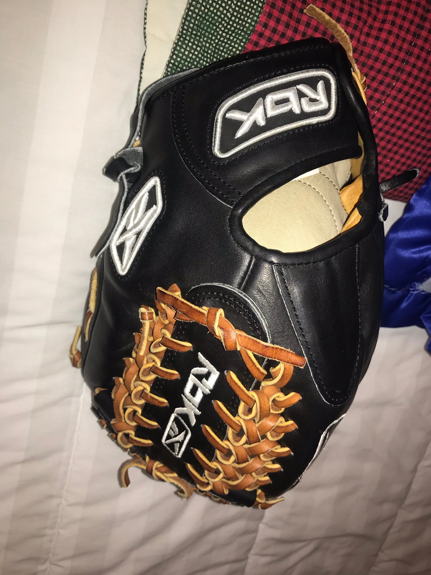 Reebok VR6000 11.5 Pro Baseball Glove | SidelineSwap | Buy and