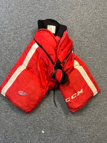 Senior Large CCM Pro Stock HP45X Hockey Pants