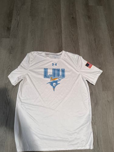 LIU lacrosse shooter