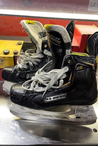 Bauer Used Junior Size 5 Hockey Skates