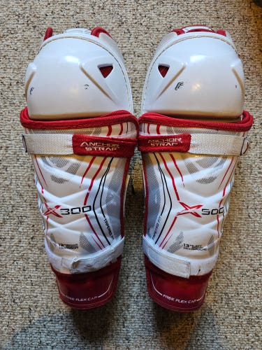 Used Bauer Vapor X900 Shin Pads