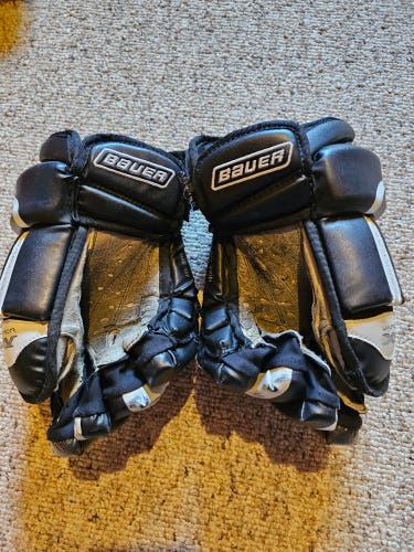Used Bauer Vapor XV Gloves 13"