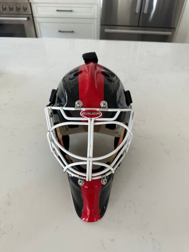 Used Bauer 960 Goalie Mask