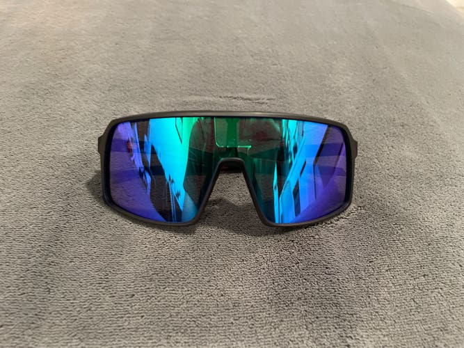 New Oakley Sutro Sunglasses Black Bundle