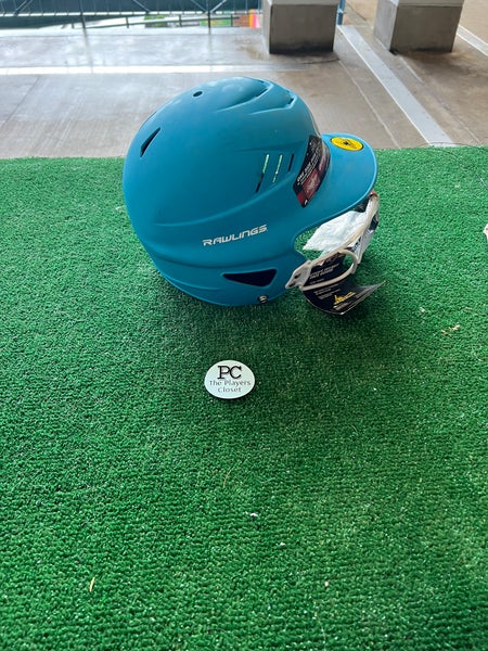 New 6 1/2 - 7 1/2 Rawlings Batting Helmet (baby blue) | SidelineSwap