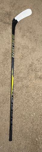 Senior Right Handed Supreme 3s Hockey Stick