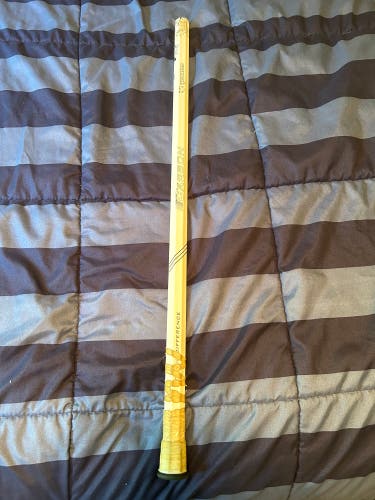 White ECD Carbon Shaft