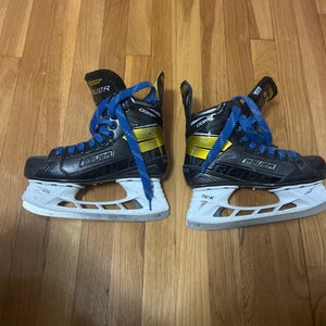 Used Bauer Regular Width  Size 4.5 Supreme Comp Hockey Skates