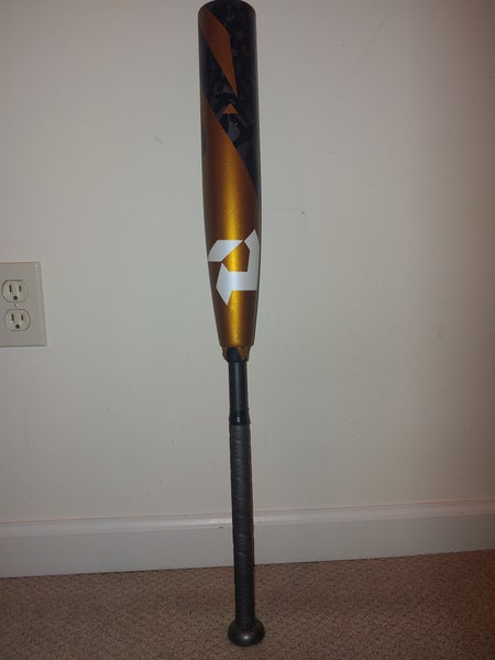 Used USSSA Certified 2023 DeMarini Composite Zoa Bat (-8) 22 oz 30"