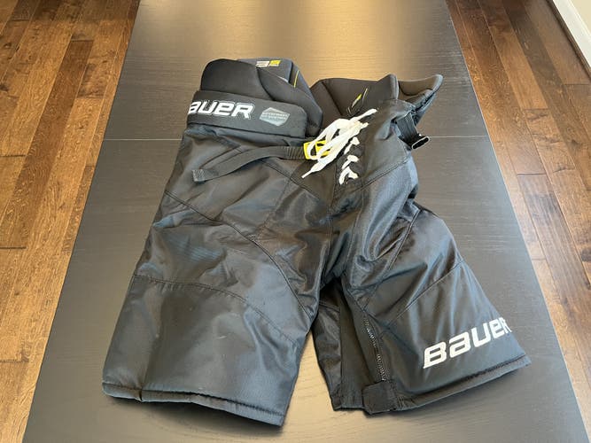 Senior Medium Bauer Supreme 3S Pro Hockey Pants