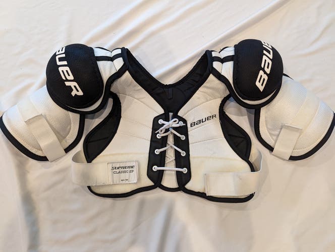 Bauer Supreme Classic Shoulder Pads Senior Medium