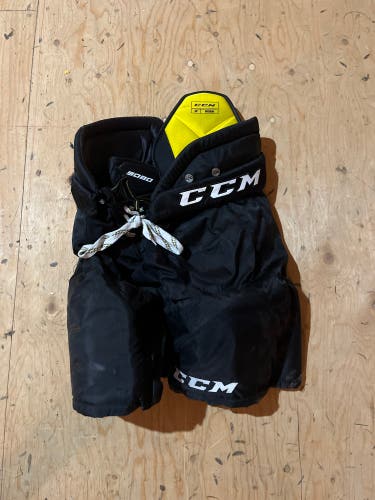 Senior Medium CCM  Tacks 9080 Hockey Pants