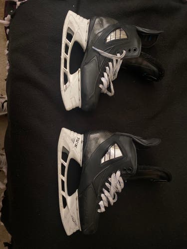 Used True Regular Width Pro Stock Size 8 Pro Custom Hockey Skates