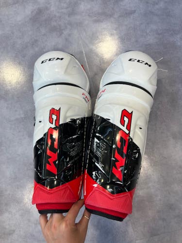 Used CCM Jetspeed FT4 pro Shin Pads
