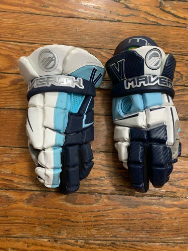 Maverik M4 Villanova Lacrosse Gloves (Team Issued)