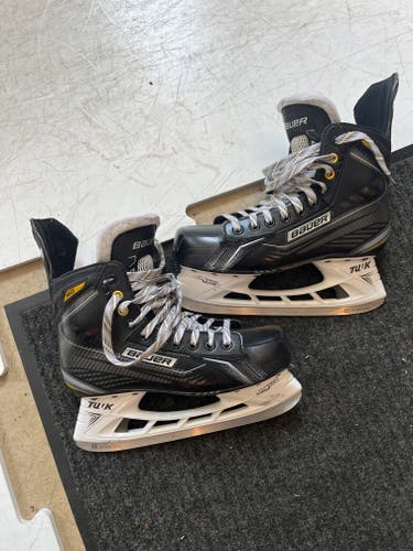 Senior Used Bauer Supreme 160 Hockey Skates Regular Width Size 8