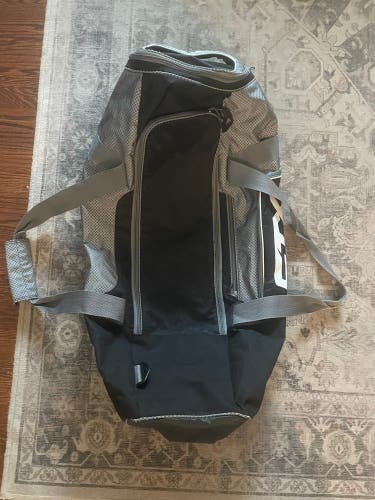 STX Challenger lacrosse bag Like New 36”