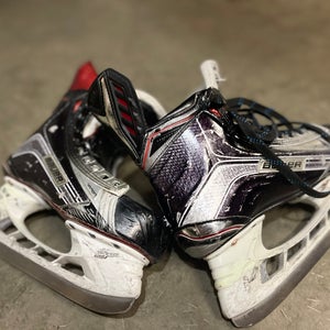 Used Junior Bauer Vapor 1X Hockey Skates Regular Width Size 4.5