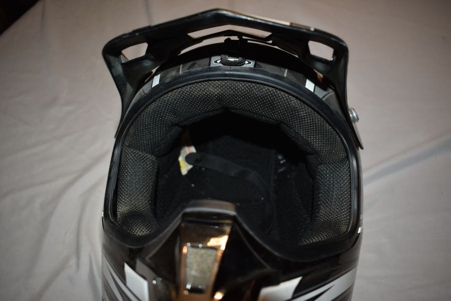 goggles for large hjc helmet CL-X7 PLUS Adult Off-Road Motorcycle This design features the Glasses Groove to accommodate riders who wear glasses HJC i50 Solid Offroad Helmet
