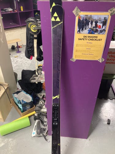 195 cm Fischer RC4 World Cup GS Skis (Great for U14 or U16 speed races)