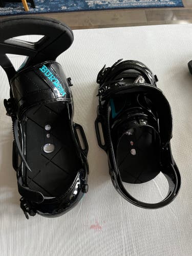 New Men's Medium Burton custom Snowboard Bindings All Mountain