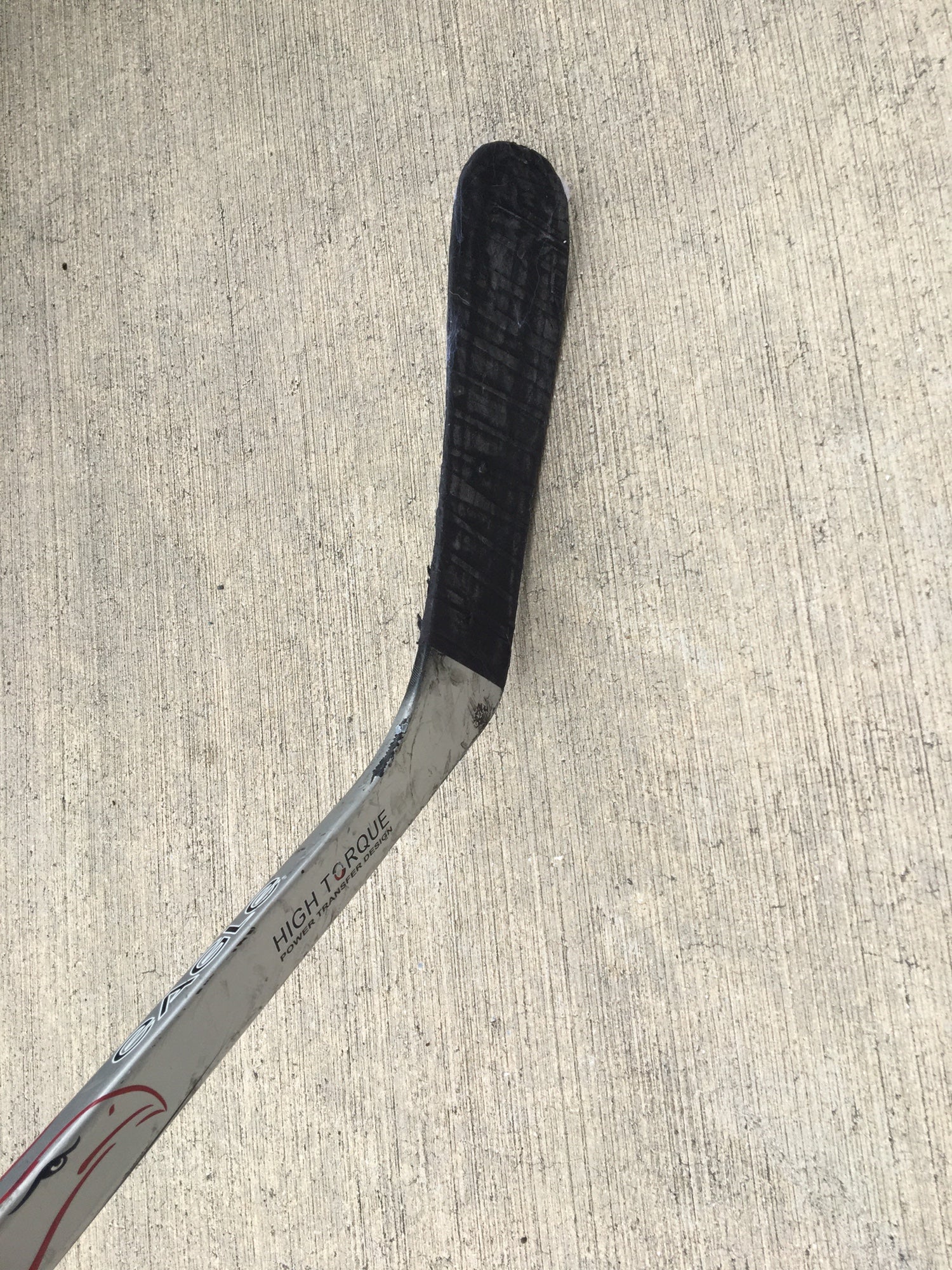 Easton V9E SENIOR RH 85 FLEX P92 - Integral Hockey SE Minnesota