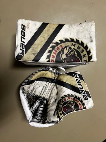 Used Bauer 2X Pro Catcher & Blocker