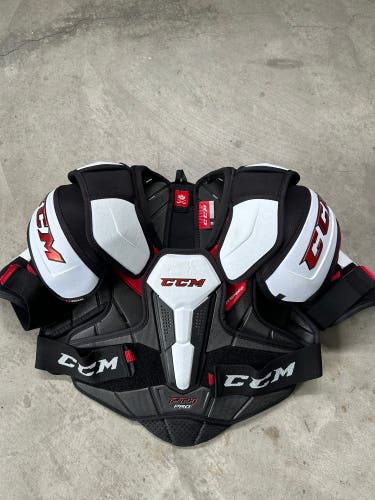 CCM Jetspeed FT4 PRO Senior Shoulder Pads - Medium