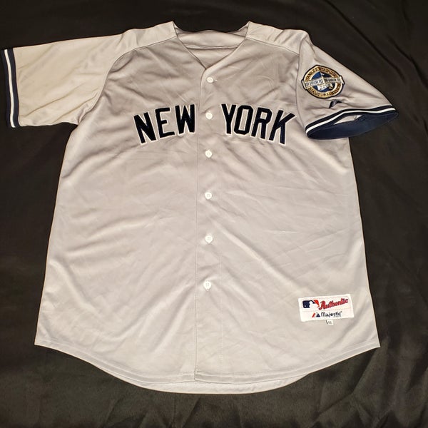 Derek Jeter #2, Yankees Gray Used Size 52 Adult Unisex Majestic Jersey