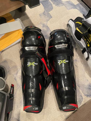 New Bauer  Vapor 2X Pro Shin Pads