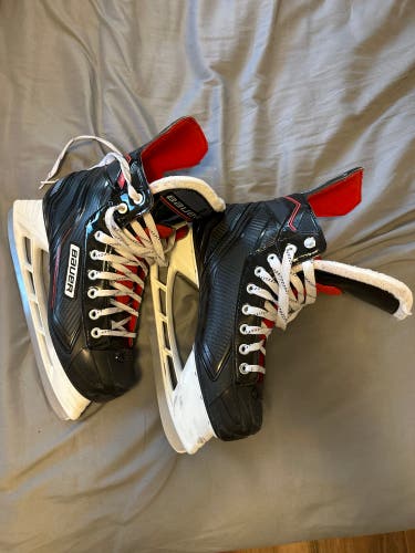 Used Bauer Regular Width Size 9 Nsx Hockey Skates