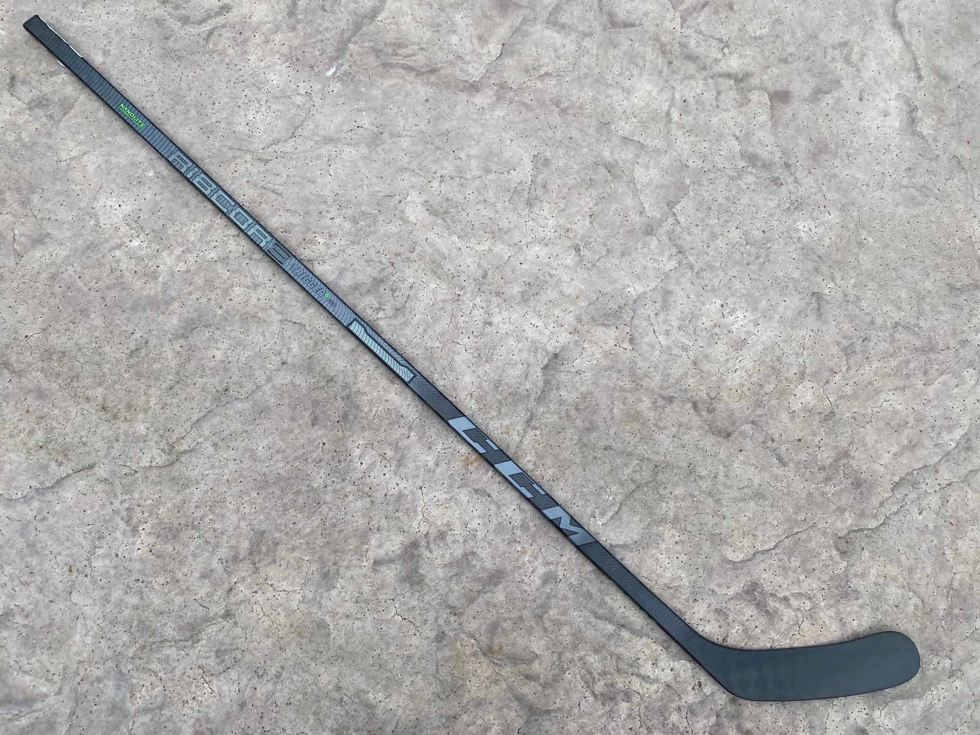 CCM Trigger 6 PRO Pro Stock Hockey Stick Grip 90 Flex Left P90M 4024