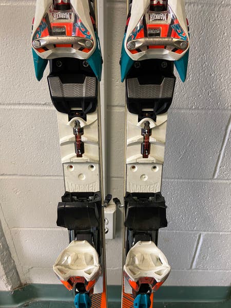 Völkl GS Racetiger 30 Volkl 2016 Racetiger GS Skis 30m Radius With Bindings