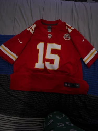 Kids extra large Patrick Mahomes jersey