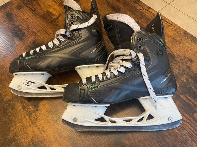 Used Reebok Ribcor Skates Senior Size 9