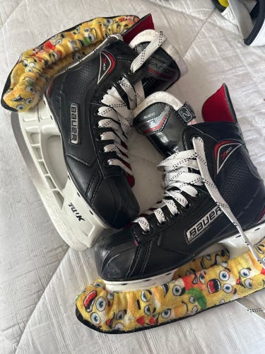 Bauer Size 2 Vapor Hockey Skates