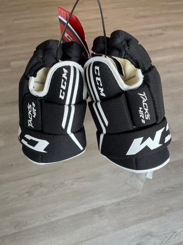 New CCM 11" Gloves Hockey