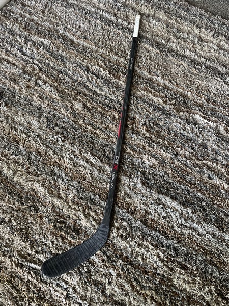 Intermediate Right Handed P92 Vapor X80 Hockey Stick