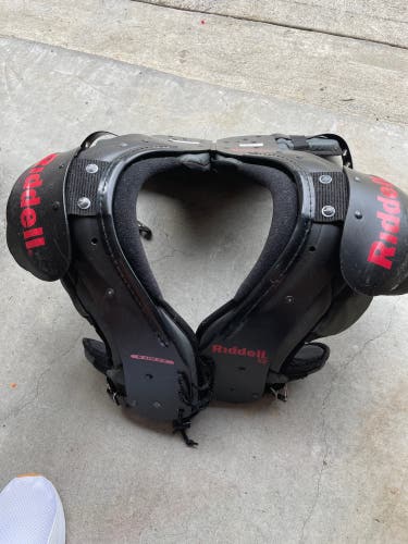Youth Extra Large Riddell Shoulder Pads