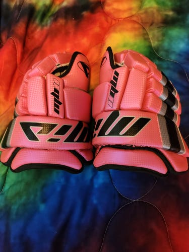 Used Warrior MIA Gloves 13"