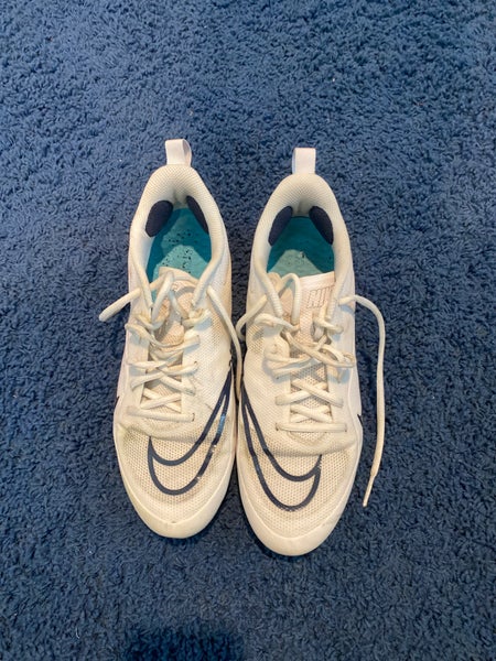 White Adult Molded Cleats Low Top Alpha Huarache 8 Pro