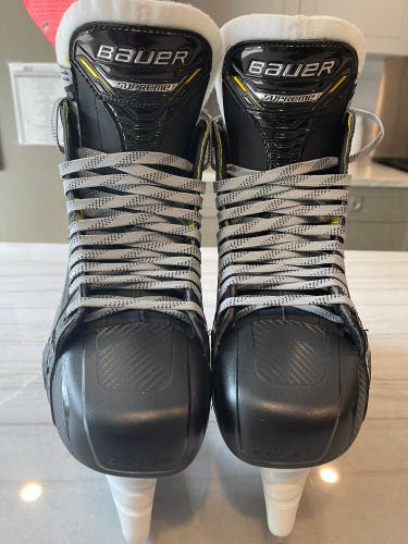 New Bauer Size 11 Supreme M5 Pro Hockey Skates